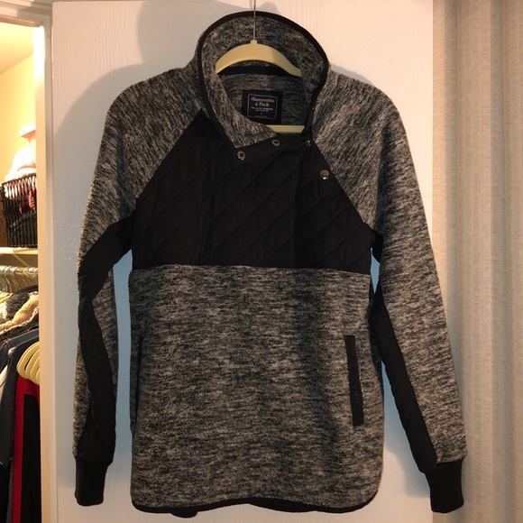 Abercrombie & Fitch Sweaters - NWOT Abercrombie Fleece